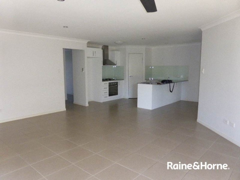 37 Bluejay Circuit, Morayfield QLD 4506