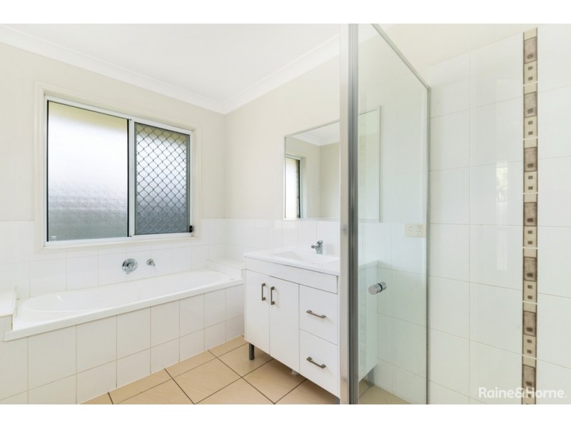 5 LUCKE COURT, Morayfield QLD 4506