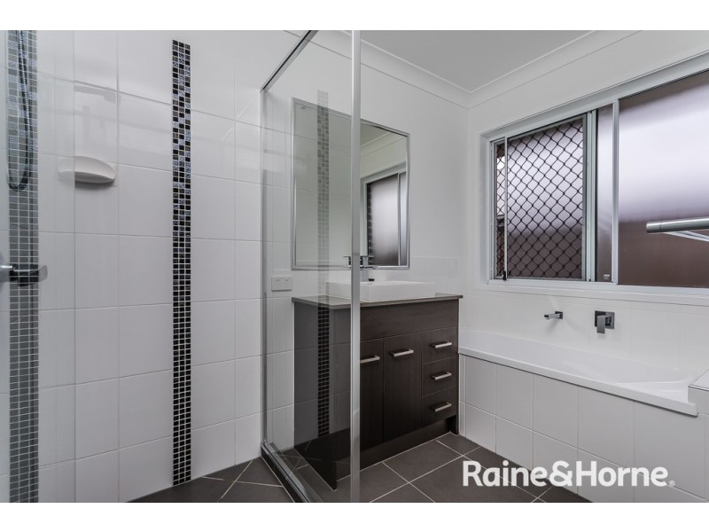 18 Serene Circuit, Narangba QLD 4504