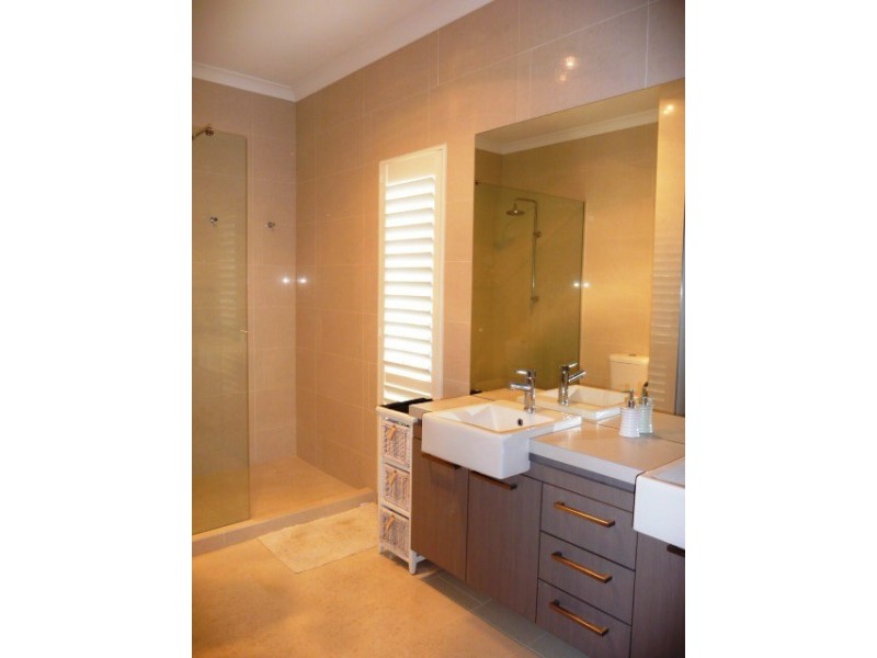 24 Bushcherry Ct, Burpengary QLD 4505