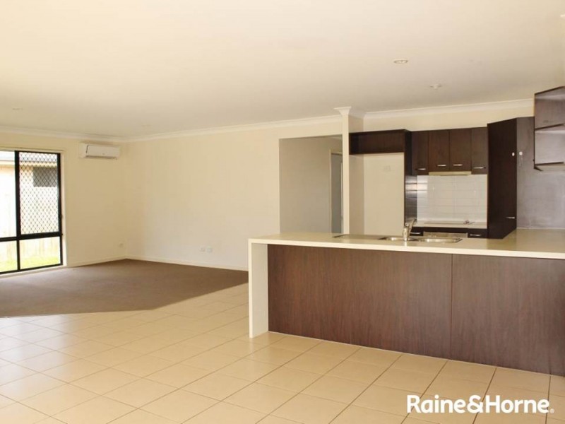 6 Shields Crt, Morayfield QLD 4506