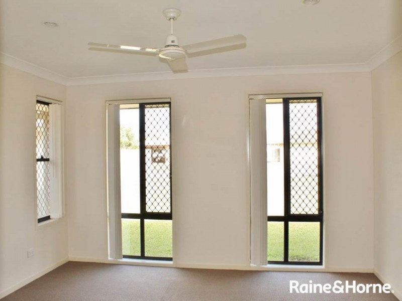 6 Shields Crt, Morayfield QLD 4506