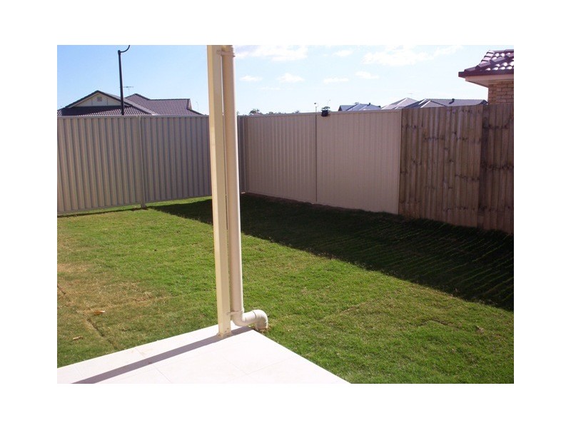 2/21 Seeney Street, Caboolture QLD 4510