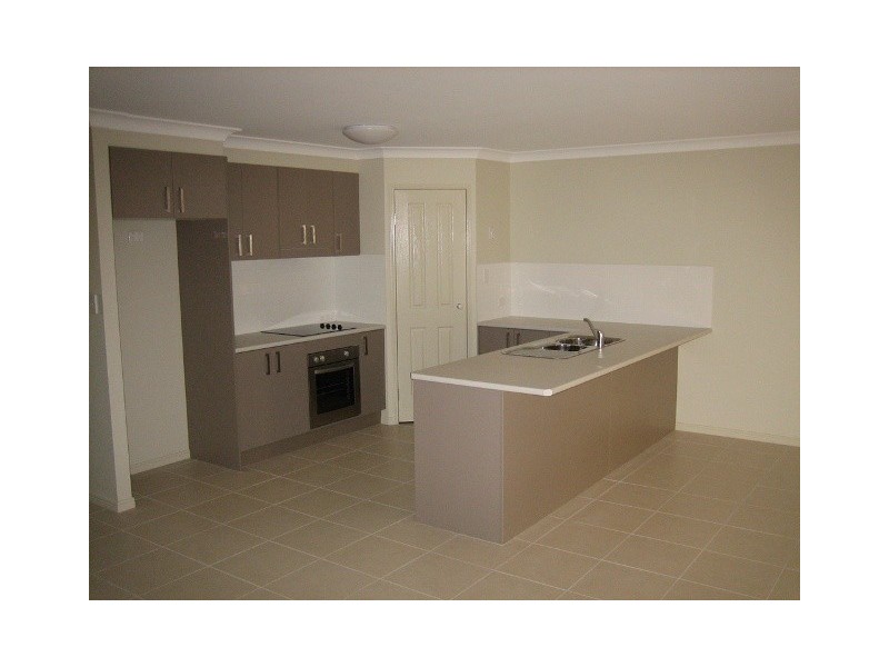 2/21 Seeney Street, Caboolture QLD 4510