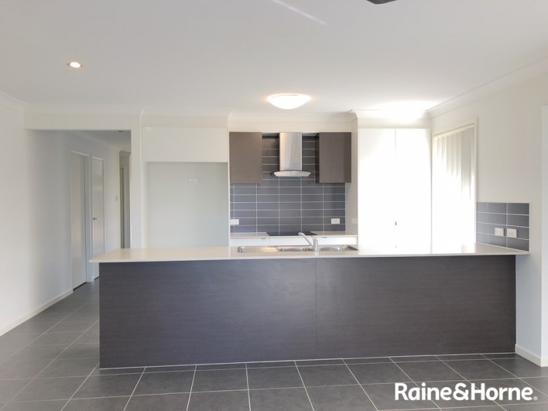 42 Feather Court, Morayfield QLD 4506