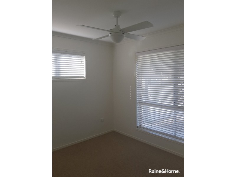 24 PERCH CIRCUIT, Sandstone Point QLD 4511
