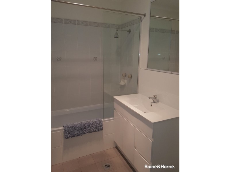 24 PERCH CIRCUIT, Sandstone Point QLD 4511