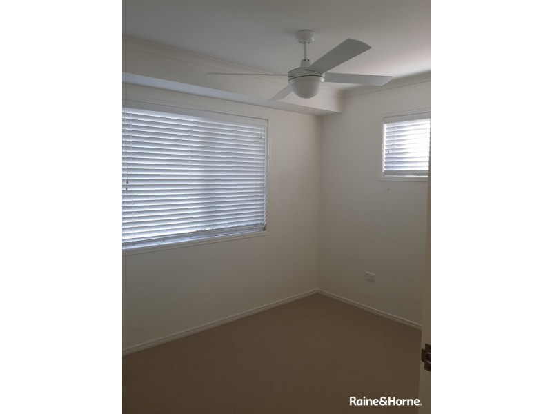 24 PERCH CIRCUIT, Sandstone Point QLD 4511