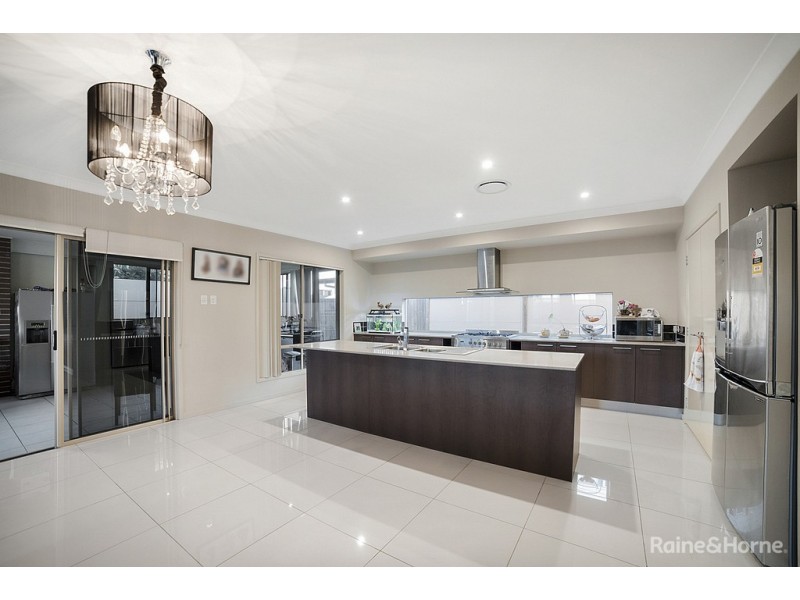 2 TAHR PLACE, Dakabin QLD 4503