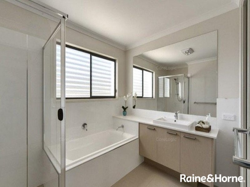 4/17 Crocodile Avenue, Morayfield QLD 4506