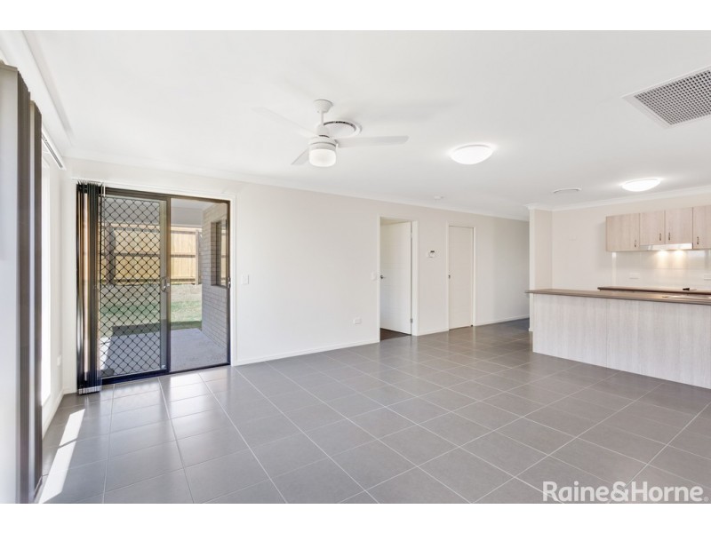 1/18 Kearon Way, Morayfield QLD 4506