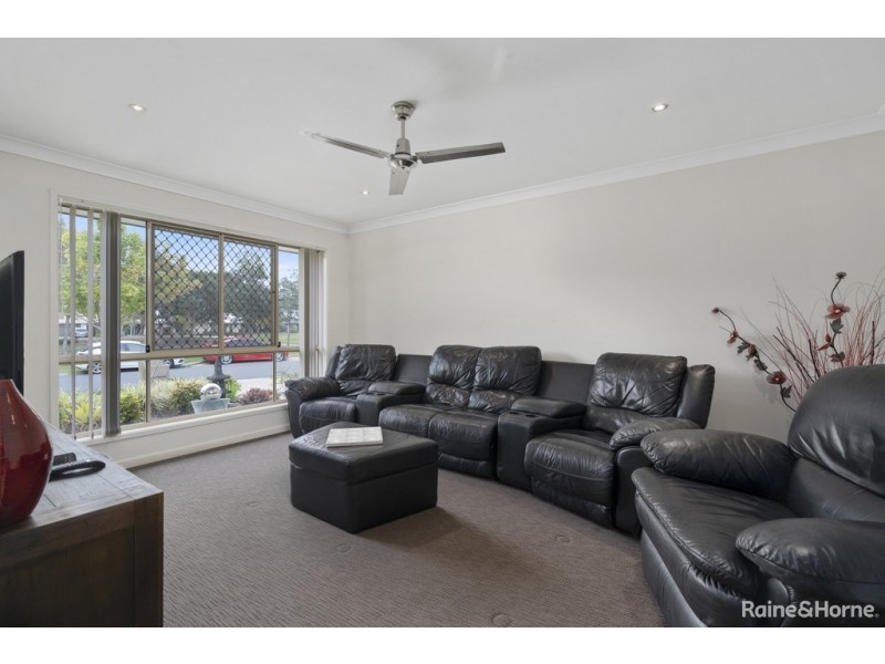 27 JOYNER CIRCUIT, Caboolture QLD 4510