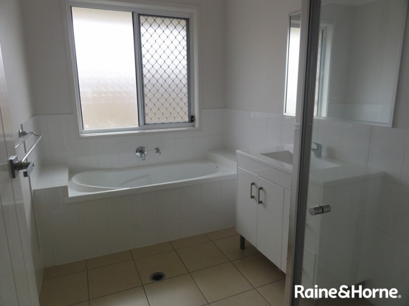 13 Wilton Court, Morayfield QLD 4506