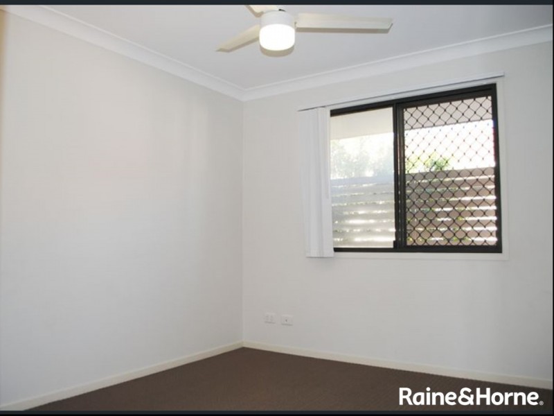 2/63 Lower King Street, Caboolture QLD 4510