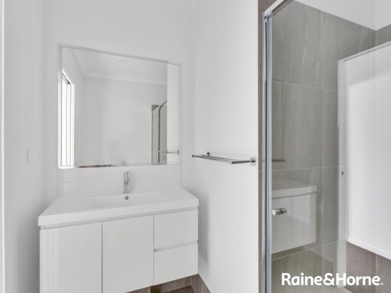 1/4E David St, Burpengary QLD 4505