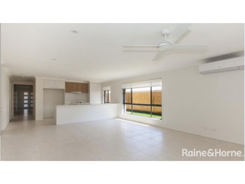 8 Smith Street, Burpengary QLD 4505