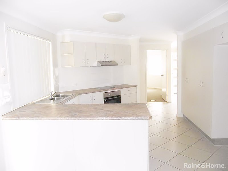 5 Lennon BLVD, Narangba QLD 4504