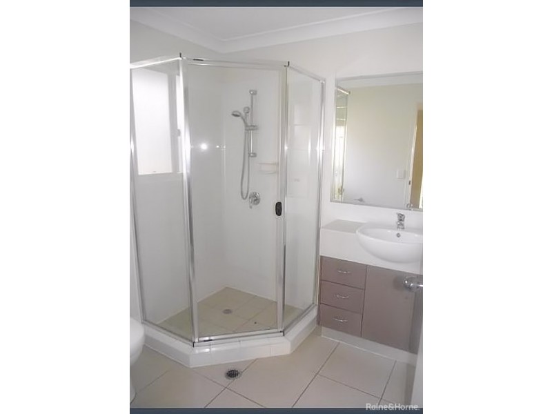 5 Lennon BLVD, Narangba QLD 4504