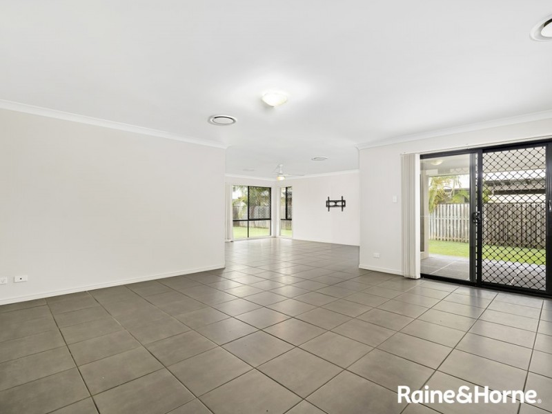 13 Maidenhair Dr, Narangba QLD 4504