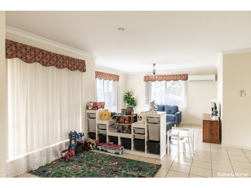 2/10 RIDGEGARDEN DRIVE, Morayfield QLD 4506