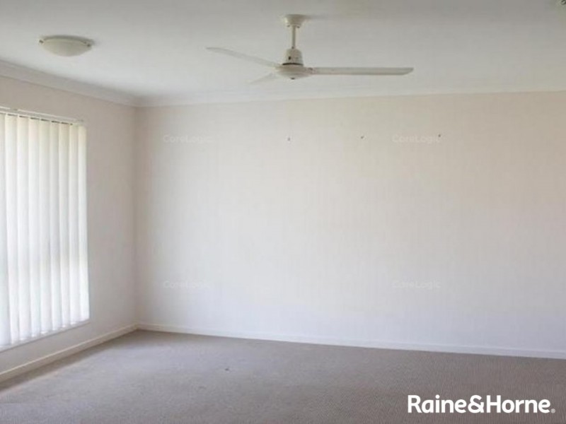 24 Rodgers Lane, Kallangur QLD 4503