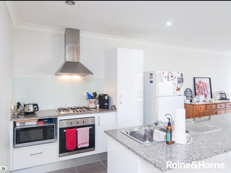 1/14 Homeland Cres, Warner QLD 4500