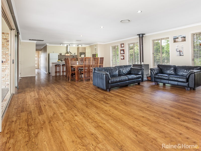 9 RIESLING COURT, Morayfield QLD 4506