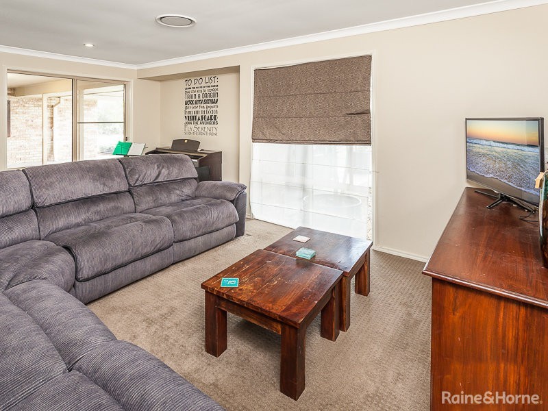 9 RIESLING COURT, Morayfield QLD 4506
