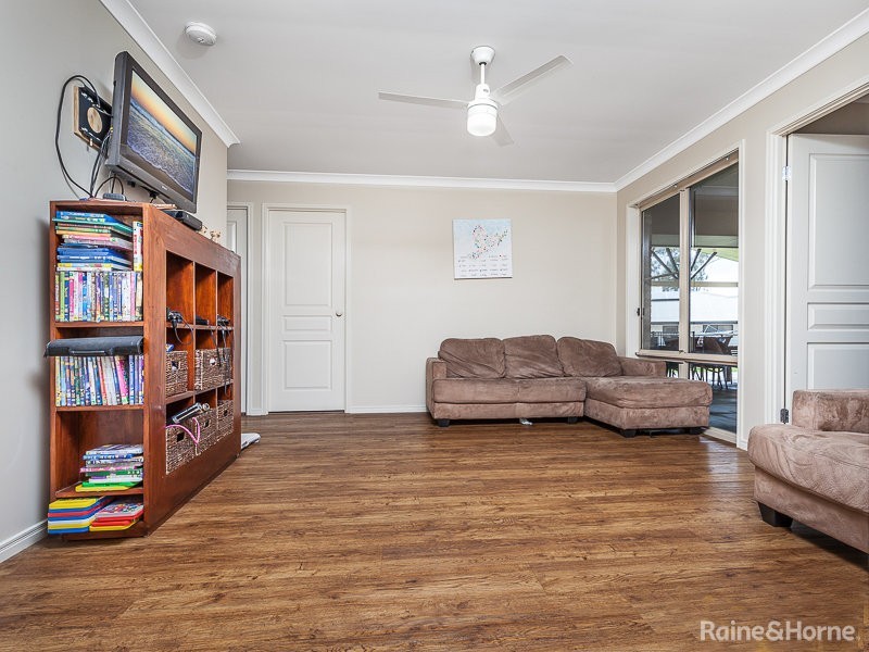 9 RIESLING COURT, Morayfield QLD 4506