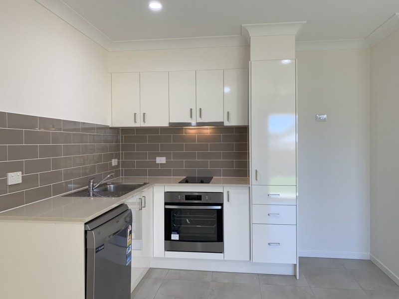 2/55 Rupert Crescent, Morayfield QLD 4506