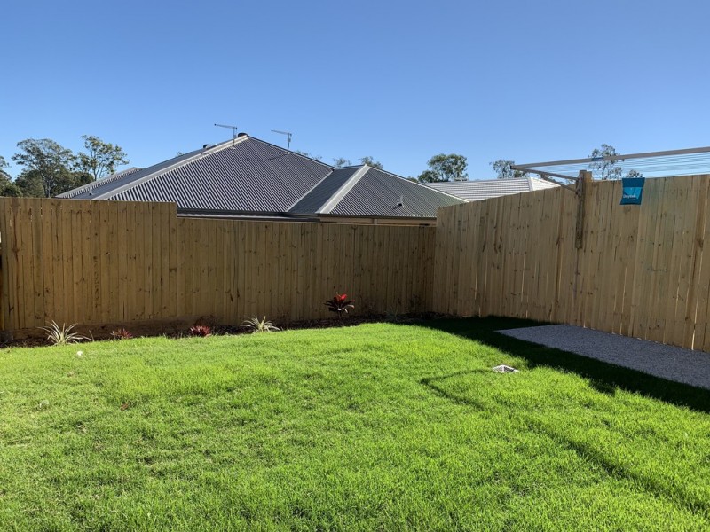 2/55 Rupert Crescent, Morayfield QLD 4506