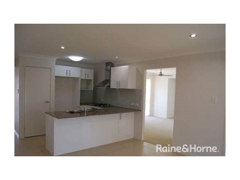 52 Bluejay Circuit, Morayfield QLD 4506