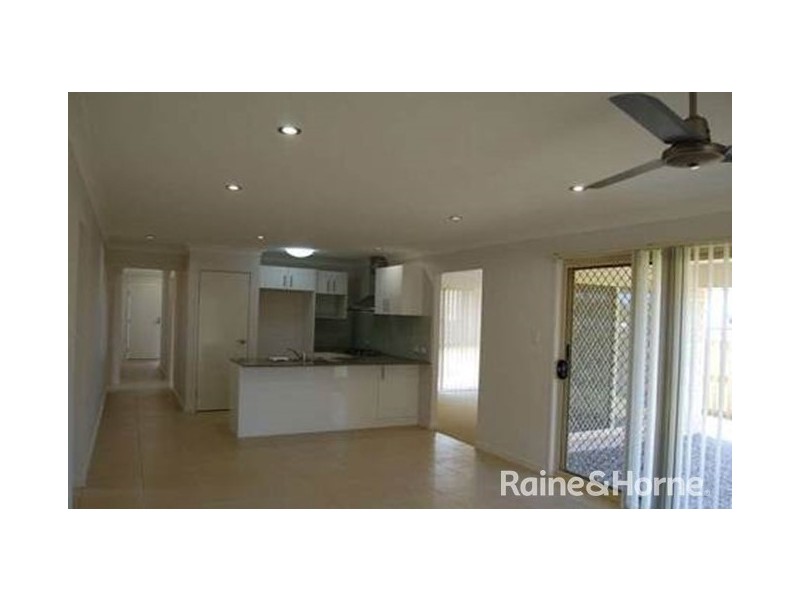 52 Bluejay Circuit, Morayfield QLD 4506