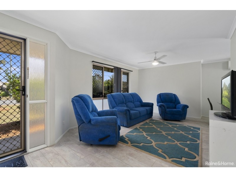 15 FARRER COURT, Morayfield QLD 4506