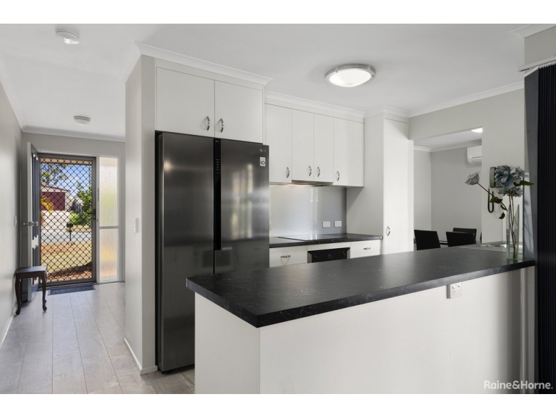 15 FARRER COURT, Morayfield QLD 4506
