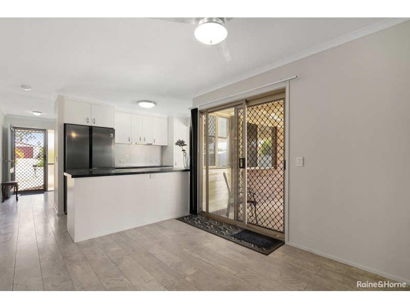 15 FARRER COURT, Morayfield QLD 4506