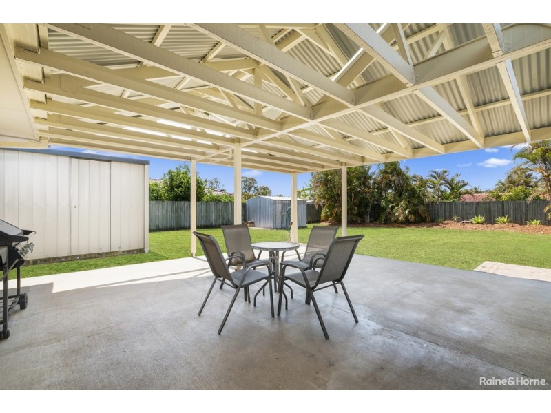15 FARRER COURT, Morayfield QLD 4506