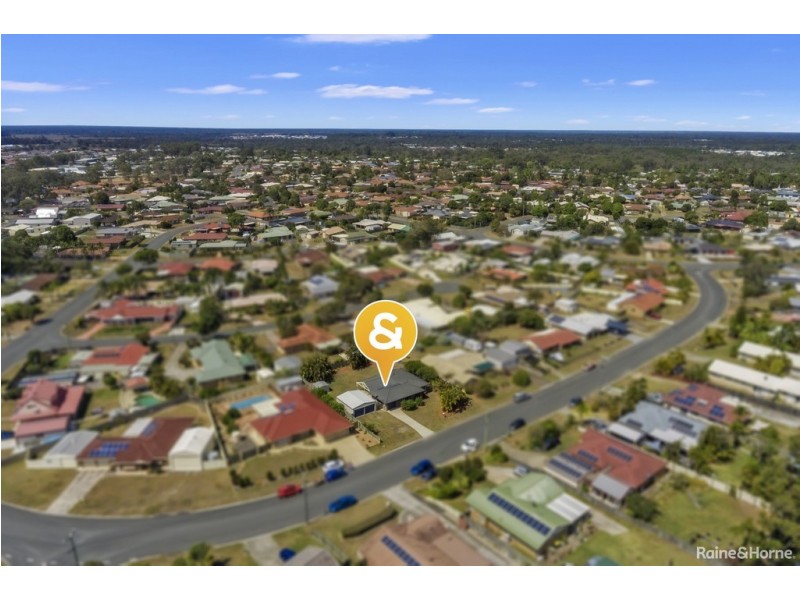 15 FARRER COURT, Morayfield QLD 4506