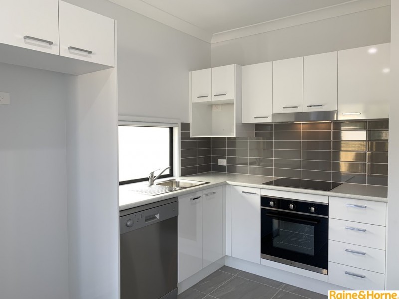 2/4A David Street, Burpengary QLD 4505