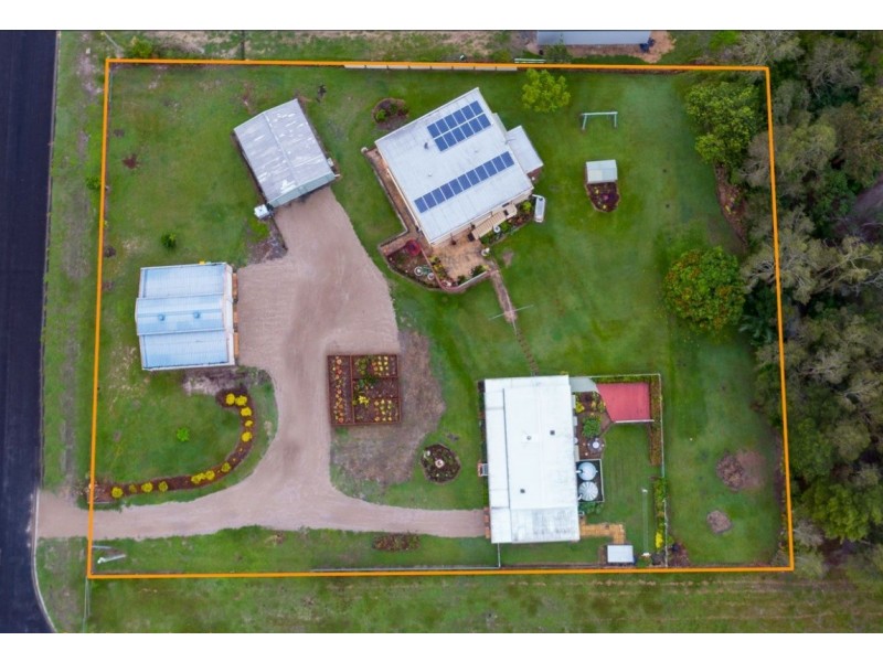7 Denmont Street, Elimbah QLD 4516