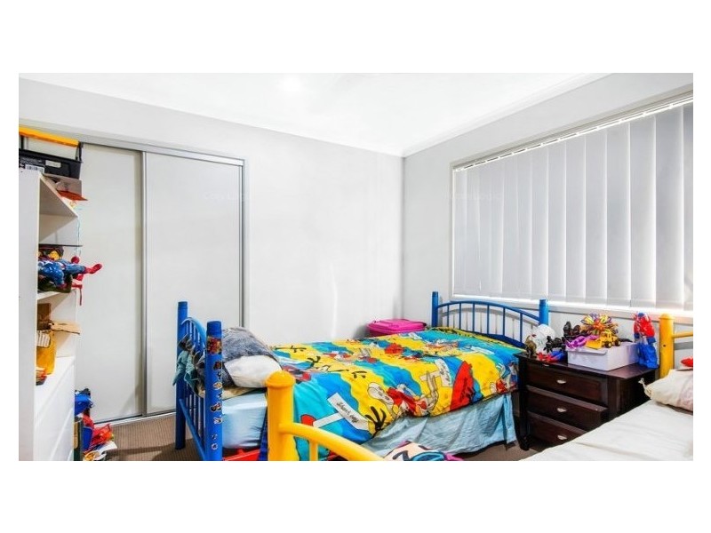 5 LAKESIDE CRESCENT, Ningi QLD 4511