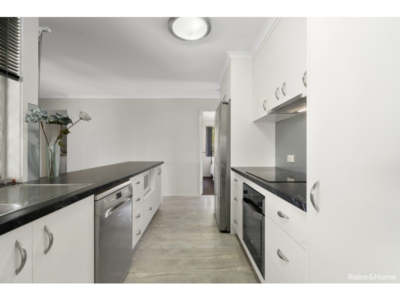 15 FARRER COURT, Morayfield QLD 4506