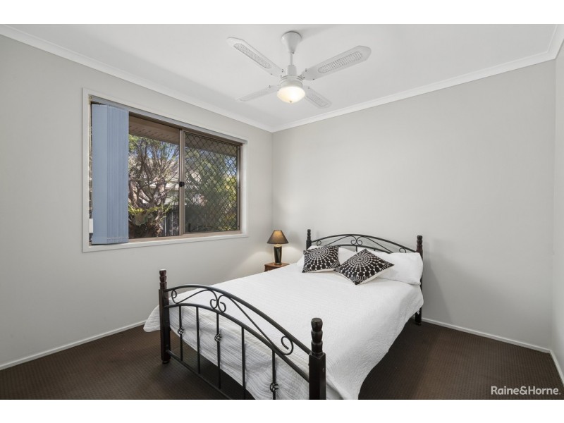 15 FARRER COURT, Morayfield QLD 4506