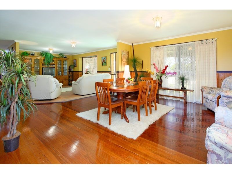 160 McCabe Road, Woodford QLD 4514