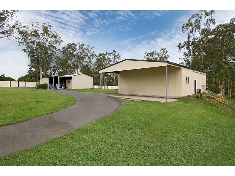 160 McCabe Road, Woodford QLD 4514