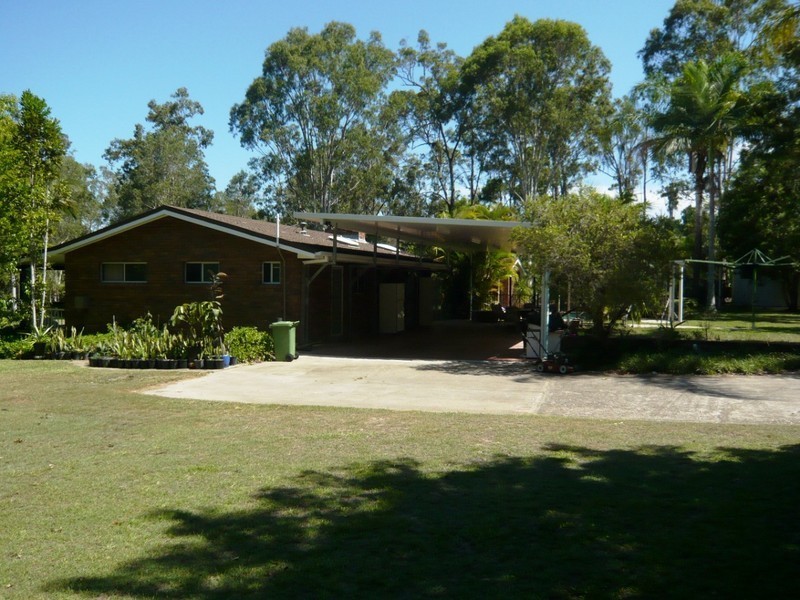 30 Adelong Court, Morayfield QLD 4506