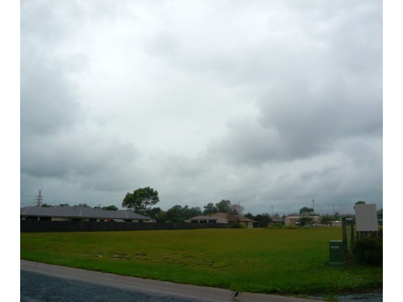 24 Peters Drive, Caboolture QLD 4510