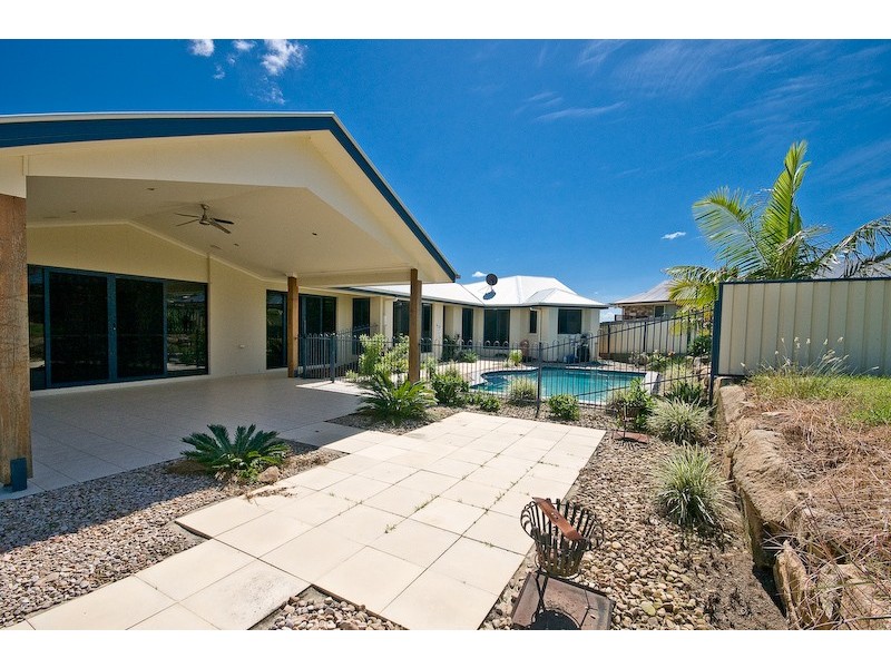 27 Wivenhoe Circuit, Narangba QLD 4504
