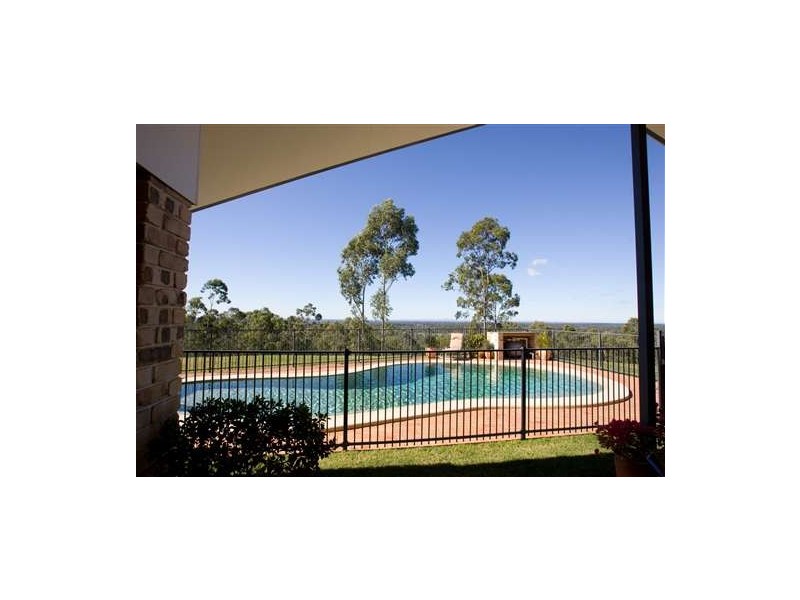 73 Smiths Road, Kurwongbah QLD 4503