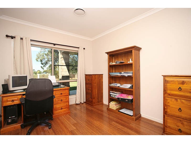 3 Lewins Court, Burpengary QLD 4505
